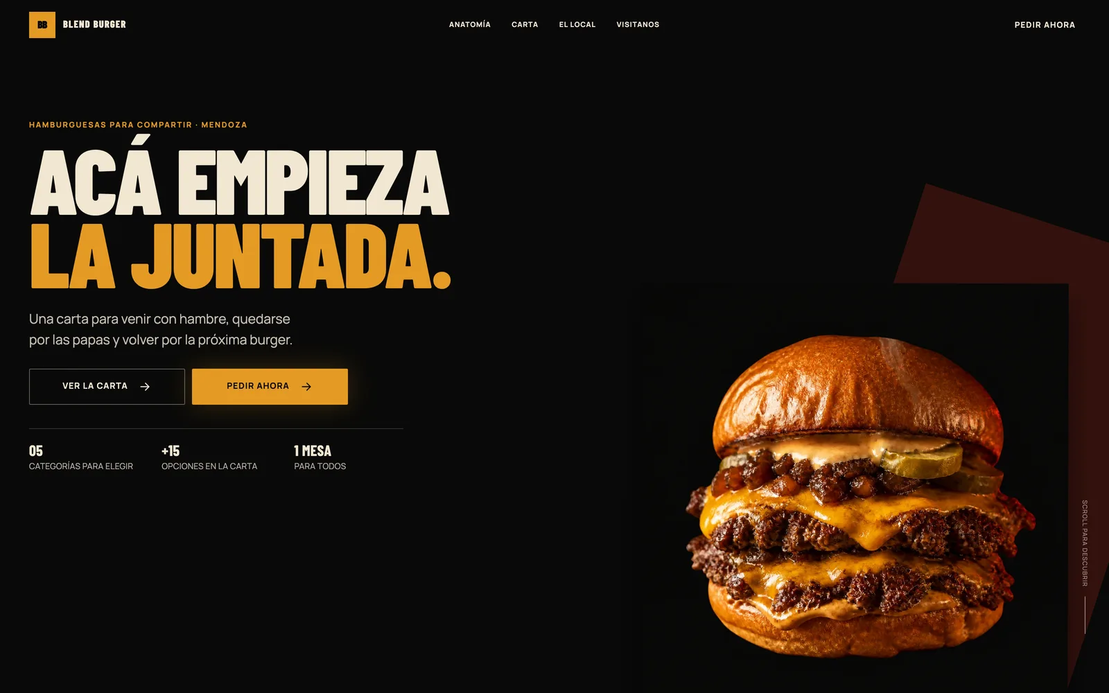 Landing de Blend Burger, con la hamburguesa sobre fondo oscuro